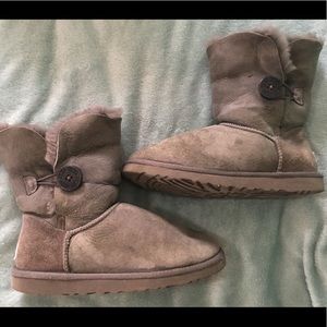 WOMENS UGG BOOTS